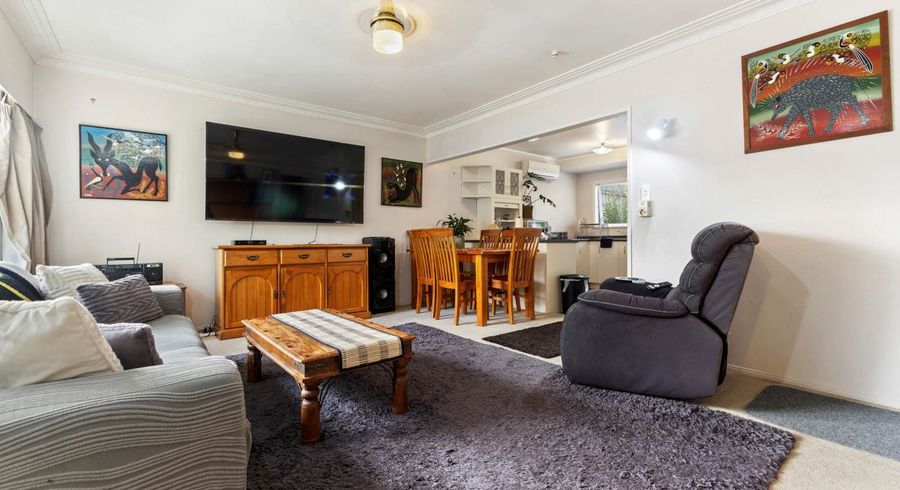  at 2/5 Duke Street, Papakura, Auckland