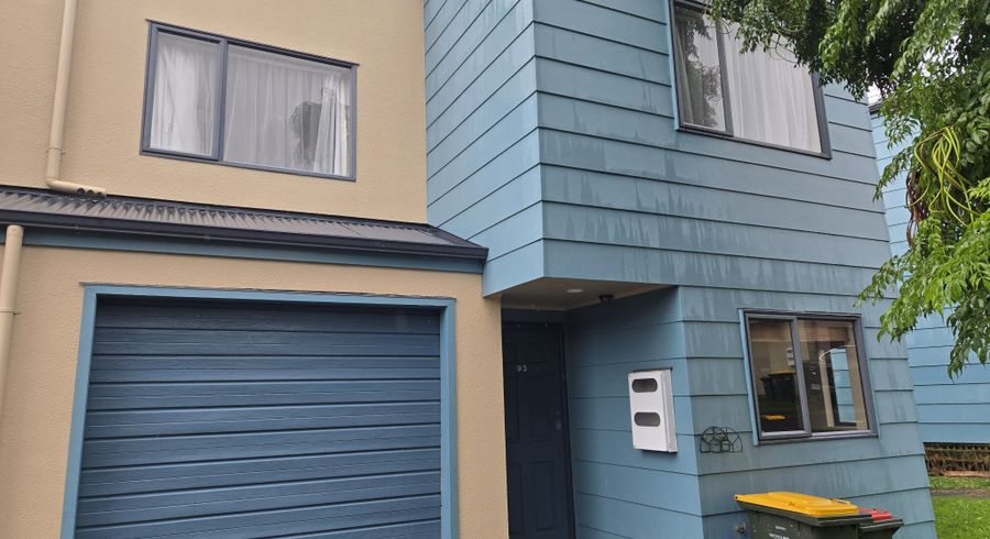  at 93 Malaspina Place, Papatoetoe, Manukau City, Auckland