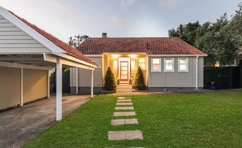  at 9 Range View Road, Mount Albert, Auckland City, Auckland
