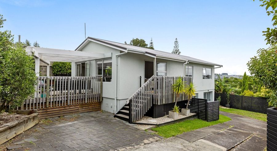  at 20b Moffat Road, Red Beach, Rodney, Auckland
