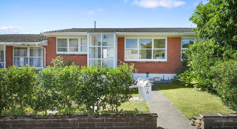  at 2/919 Mount Eden Road, Mount Eden, Auckland City, Auckland