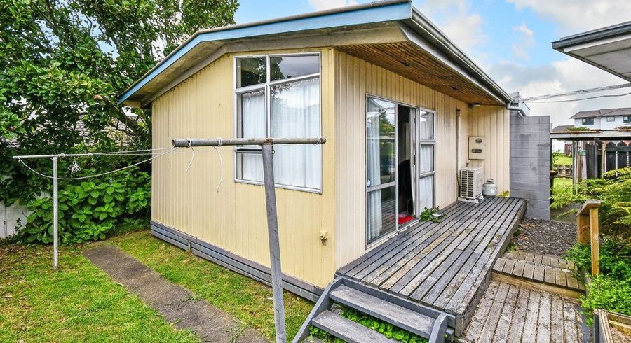  at 2/2 Dagenham Street,, Manurewa, Manukau City, Auckland