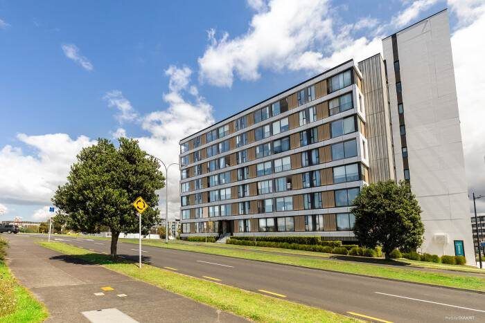  at Unit 102 - Munroe Lane, Albany, North Shore City, Auckland