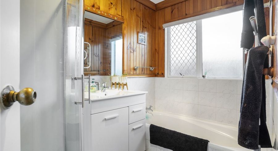  at 47 Harmel Road, Glendene, Auckland