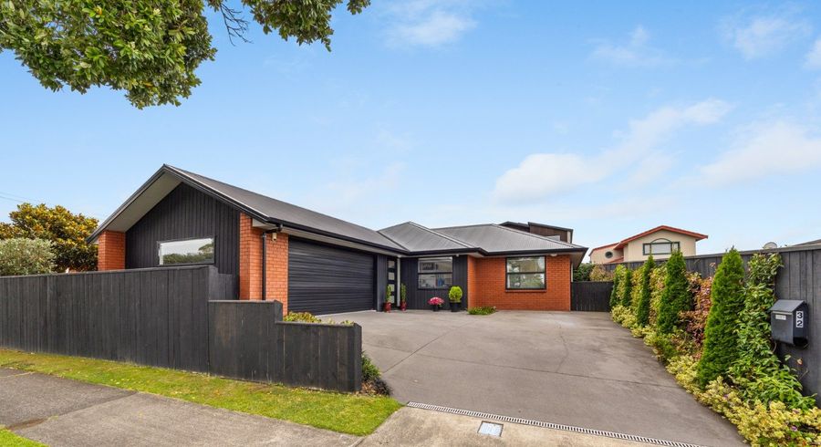  at 32 Whiteley Street, Moturoa, New Plymouth, Taranaki