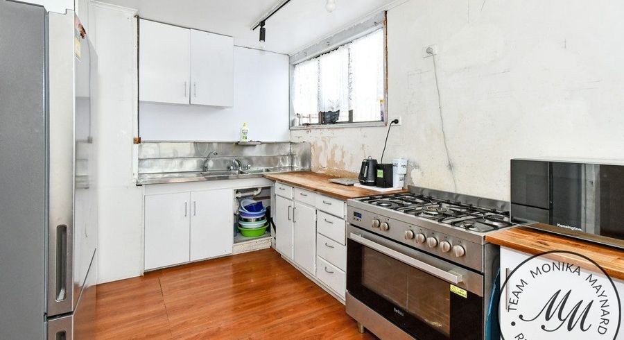  at 4/81 Hutchinson Avenue, New Lynn, Auckland