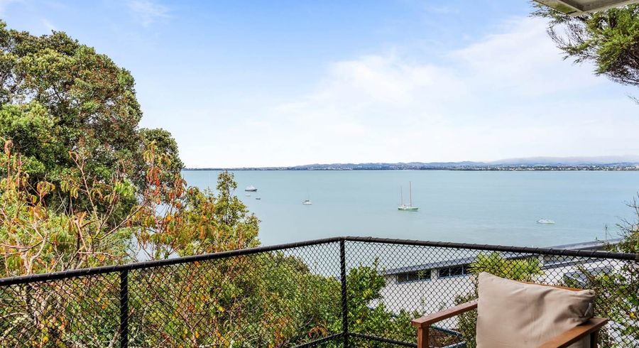  at 40 Neptune Avenue, Beach Haven, Auckland
