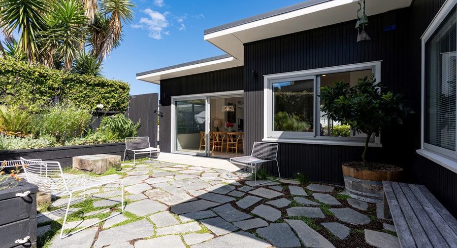  at 18 Hastings Road, Mairangi Bay, North Shore City, Auckland