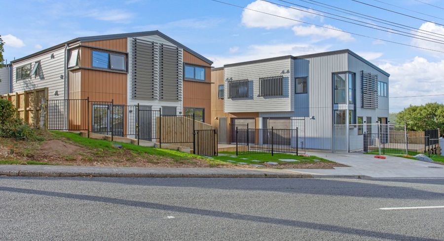  at 4/196 Royal Road, Massey, Waitakere City, Auckland