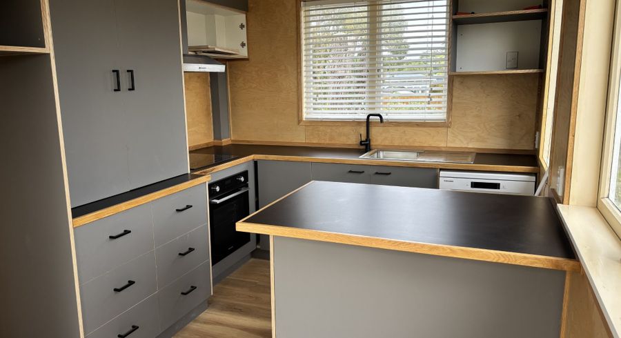  at 6 First View Avenue, Beachlands, Auckland