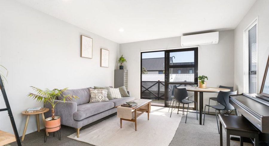  at 2/82 Bishop Street, St Albans, Christchurch