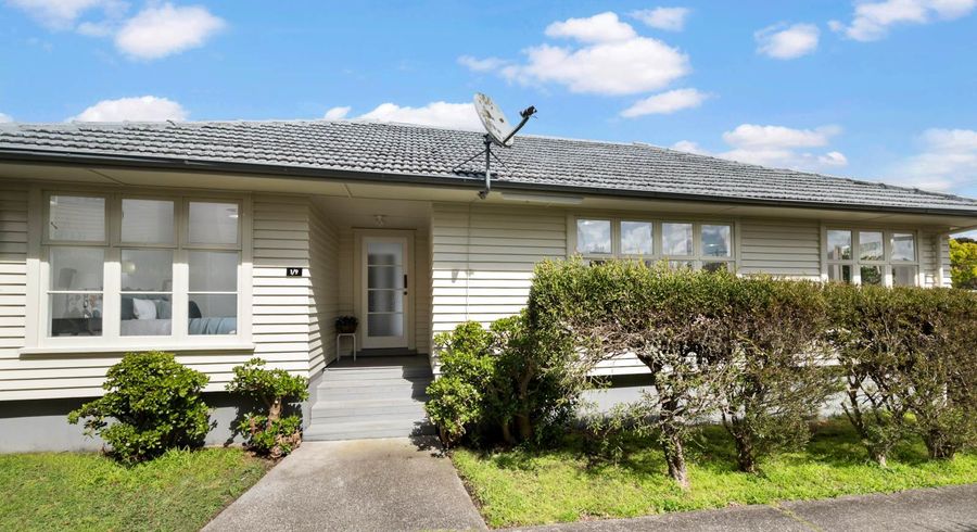  at 1/9 Preston Avenue, Henderson, Auckland