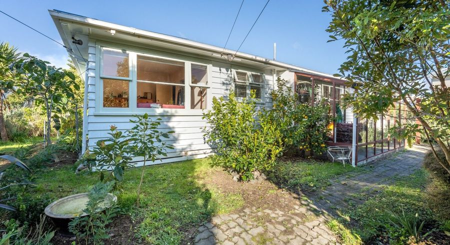  at 179 Park Road, Belmont, Lower Hutt