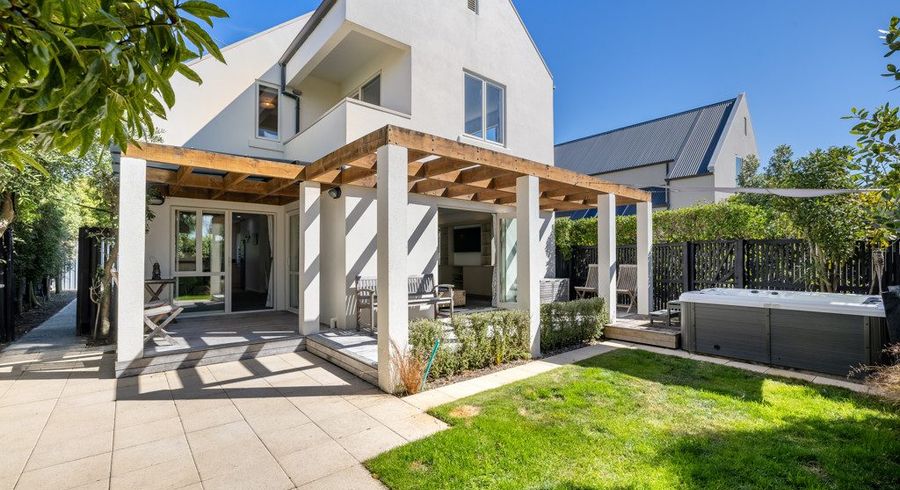  at 2 Stout Street, Waimairi Beach, Christchurch