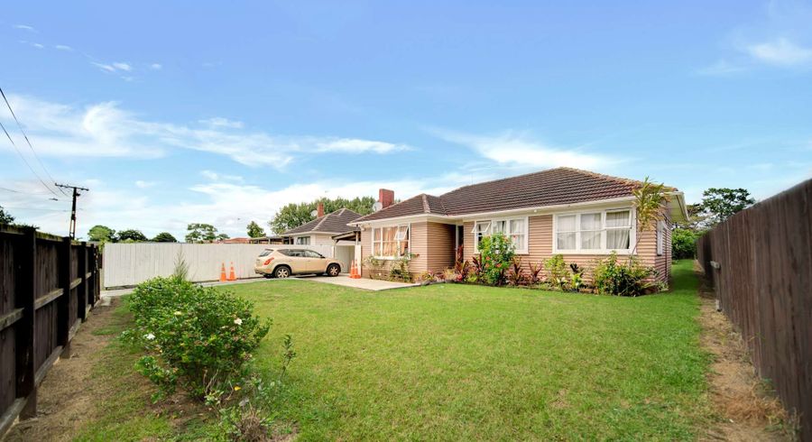 at 52 Williams Crescent, Otara, Auckland