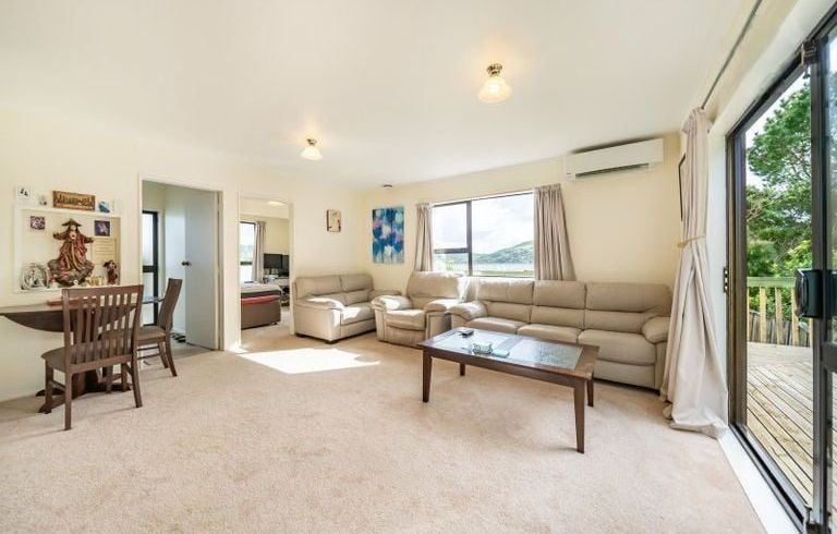  at 6A Mossburn Grove, Kelson, Lower Hutt