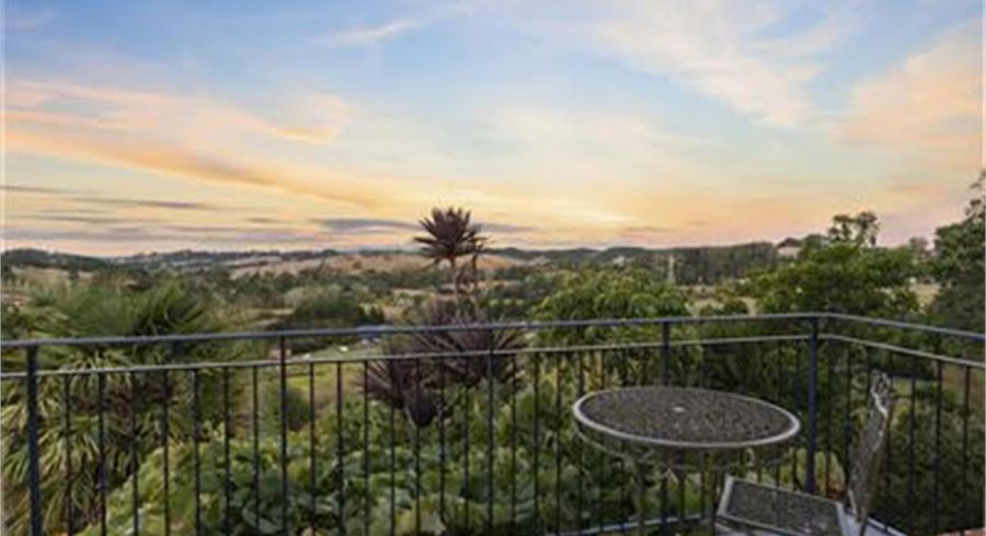  at 1971 East Coast Road, Stillwater, Silverdale