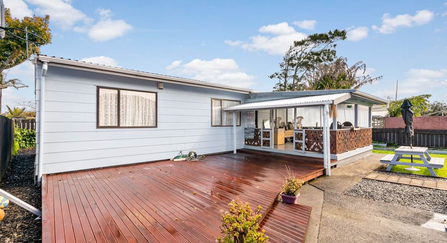  at 2/268 Porchester Road, Takanini
