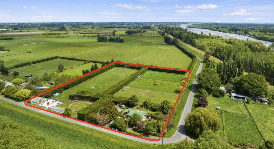  at 71 Coutts Island Road, Coutts Island, Belfast