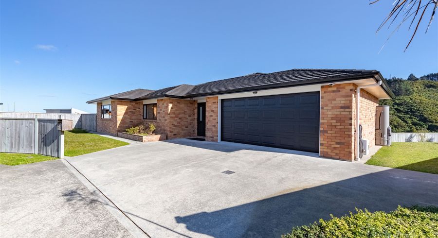  at 40 Meadowbank Drive, Belmont, Lower Hutt