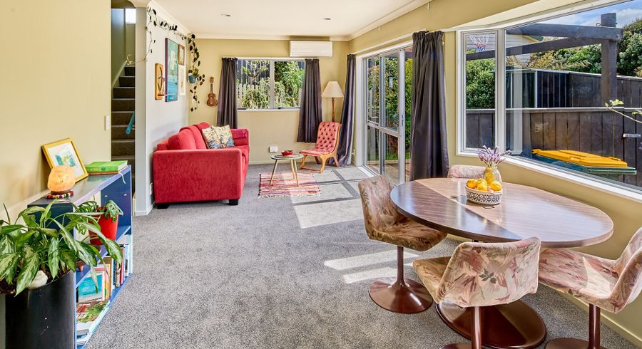  at 10 Pohutukawa Grove, Titahi Bay, Porirua, Wellington