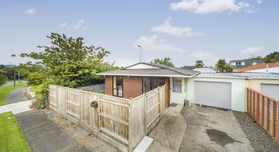  at 1 Nottingham Avenue, Awapuni, Palmerston North