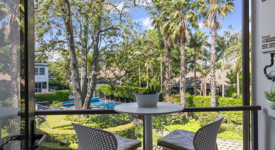  at 2/177 Hurstmere Road, Takapuna, North Shore City, Auckland