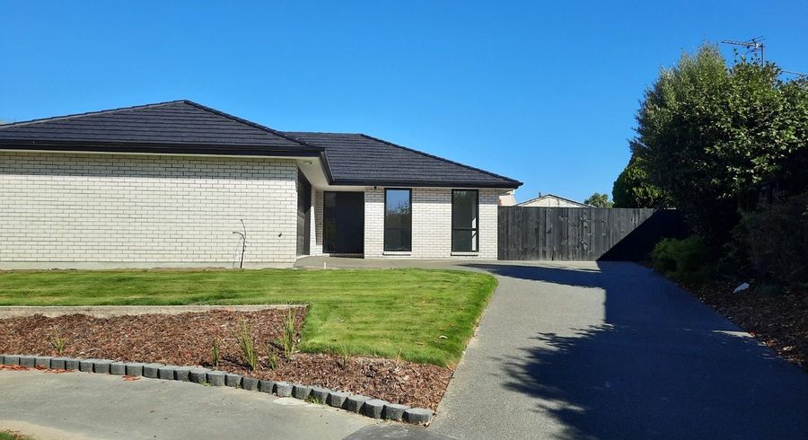  at 6 Kirkdale Place, Avonhead, Christchurch City, Canterbury