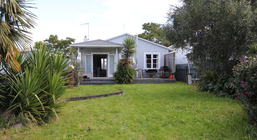  at 912 Outram Road, Akina, Hastings