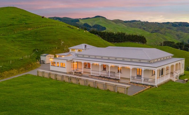  at 172 Bing Lucas Drive, Tawa, Wellington