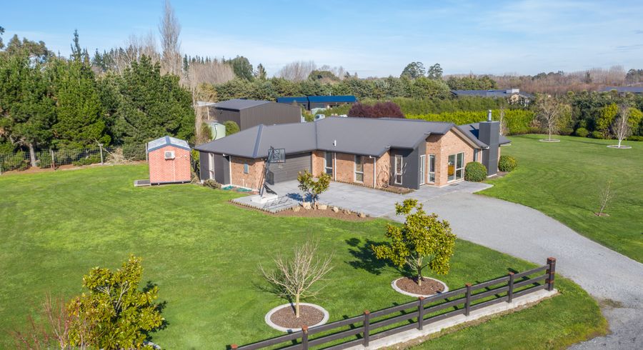  at 7 Macdonalds Lane, Waikuku, Rangiora