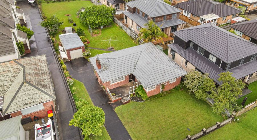  at 134 Wellington Street, Howick, Auckland