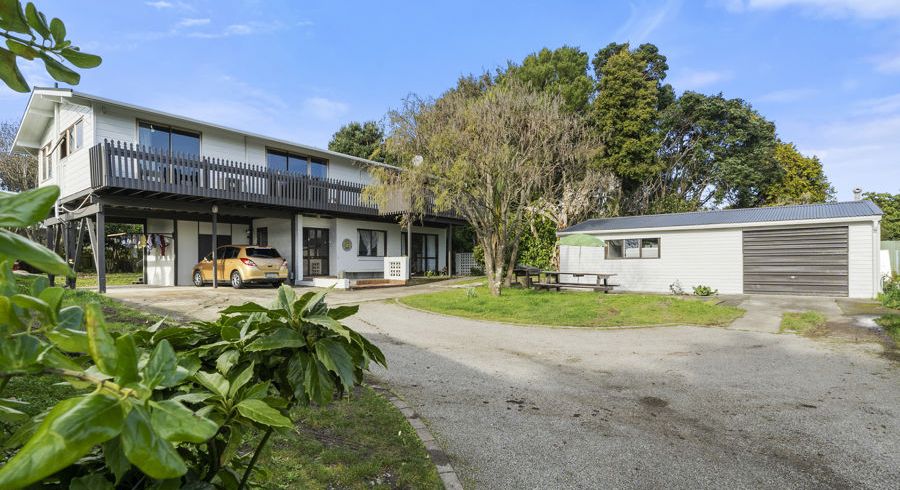  at 25 Park Avenue, Waikanae