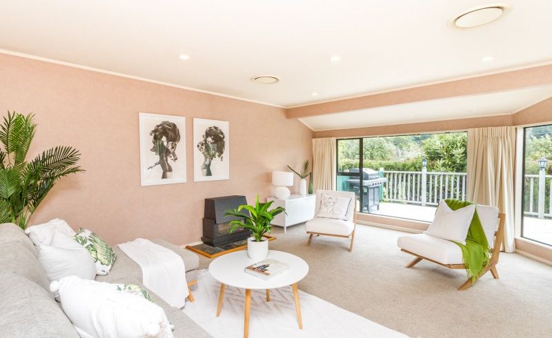  at 2 Kowhai Street, Tawa, Wellington