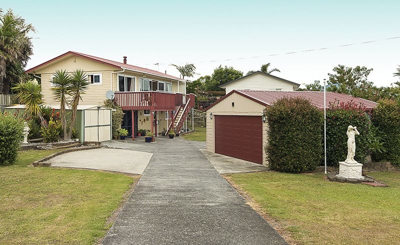  at 18 Beach Road, Waiuku