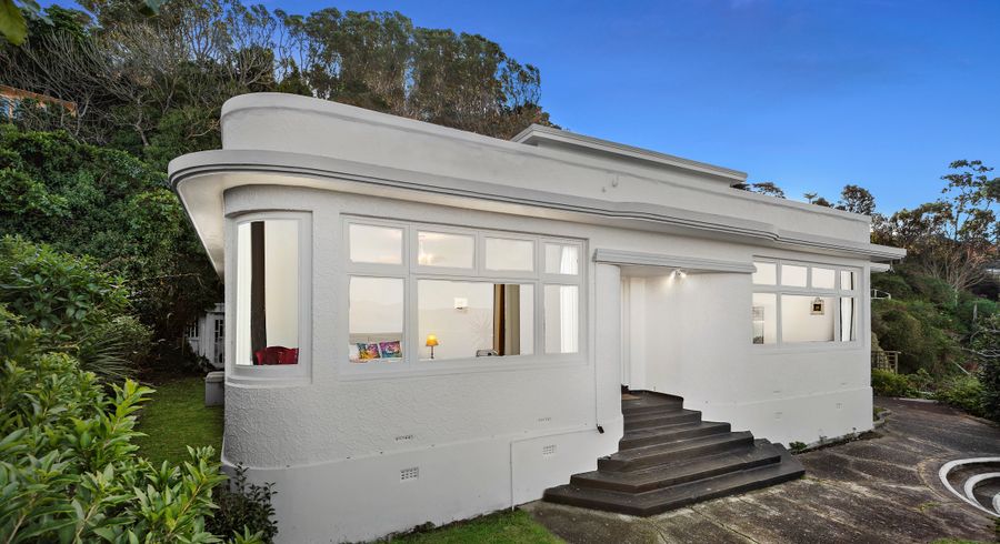  at 141 Barnard Street, Wadestown, Wellington