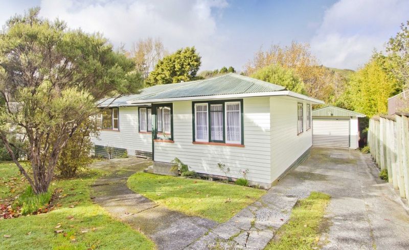  at 33 Stanley Street, Wainuiomata, Lower Hutt