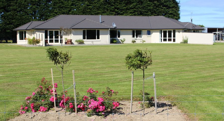  at 225 Mill Road North, Myross Bush, Invercargill