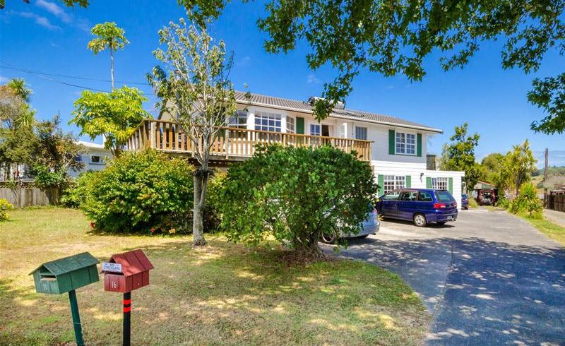  at 18 Mcentee Road, Waitakere, Auckland