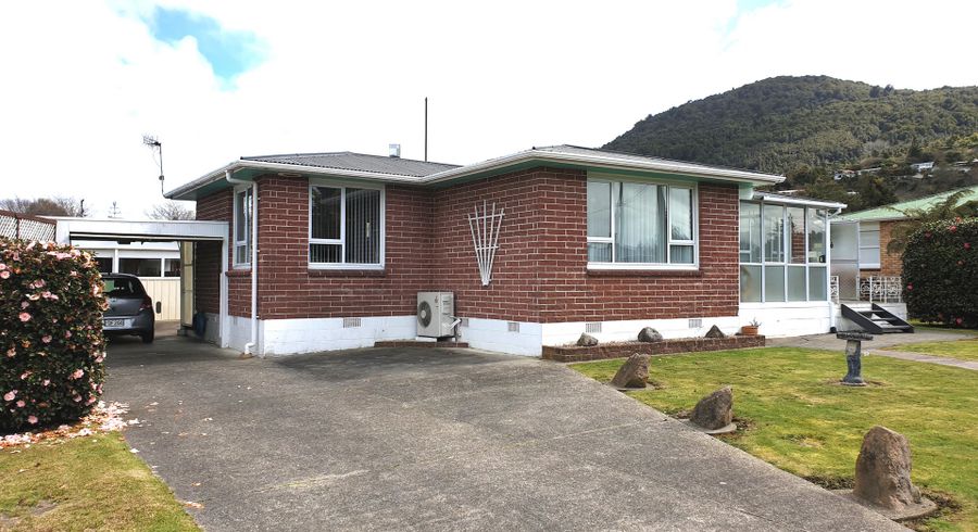  at 4 Park Road, Western Heights, Rotorua