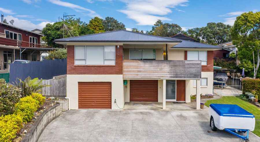  at 27 Gibbs Crescent, Red Hill, Papakura