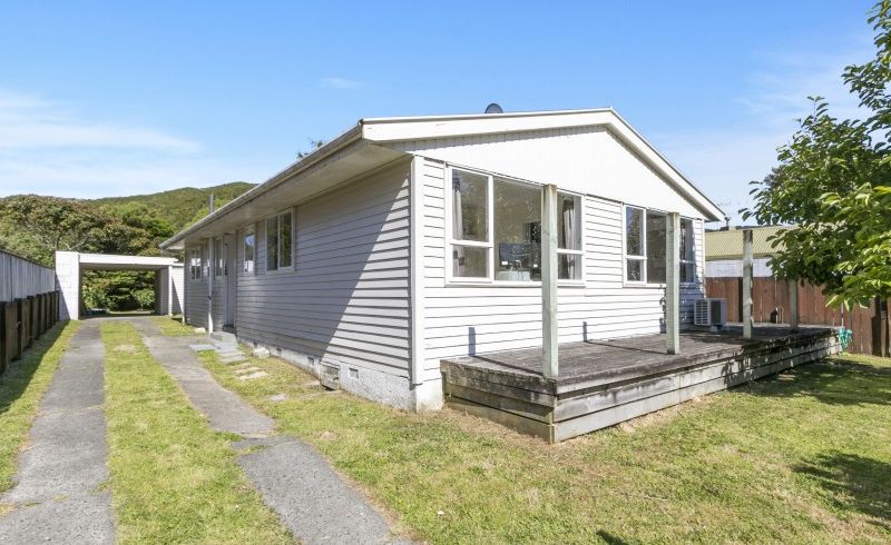  at 6 Ngaturi Grove, Wainuiomata, Lower Hutt