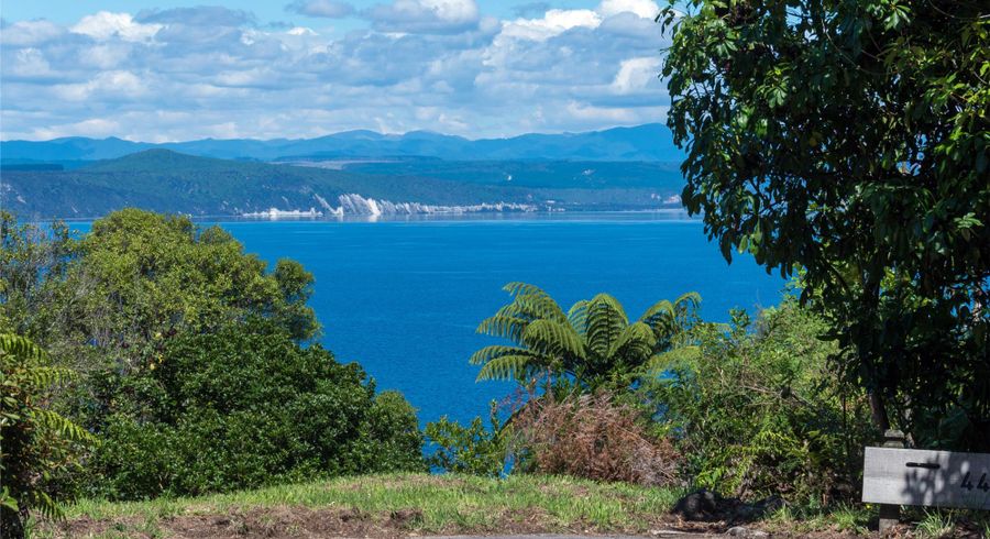  at 44 Whakamoenga Point, Acacia Bay, Taupō