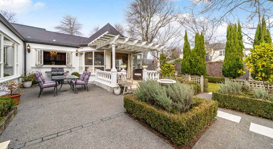  at 1 Oakmont, Heretaunga, Upper Hutt, Wellington