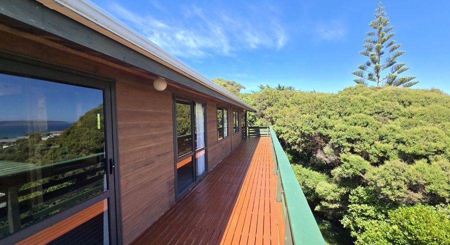  at 10 Mervyn Place, Plimmerton, Porirua