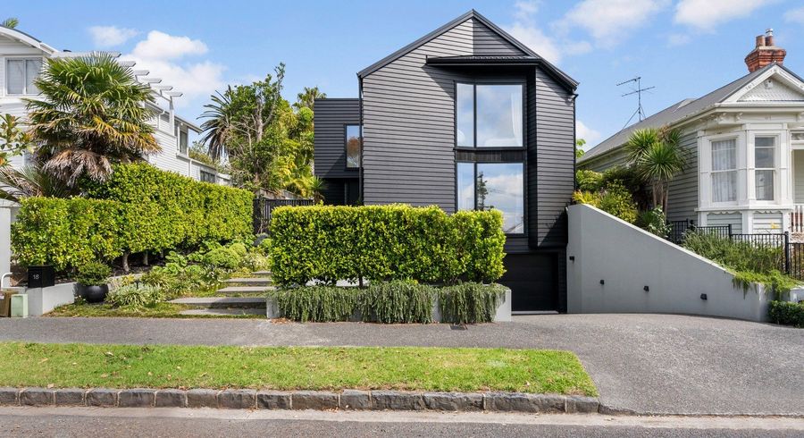  at 18 Masons Avenue, Herne Bay, Auckland