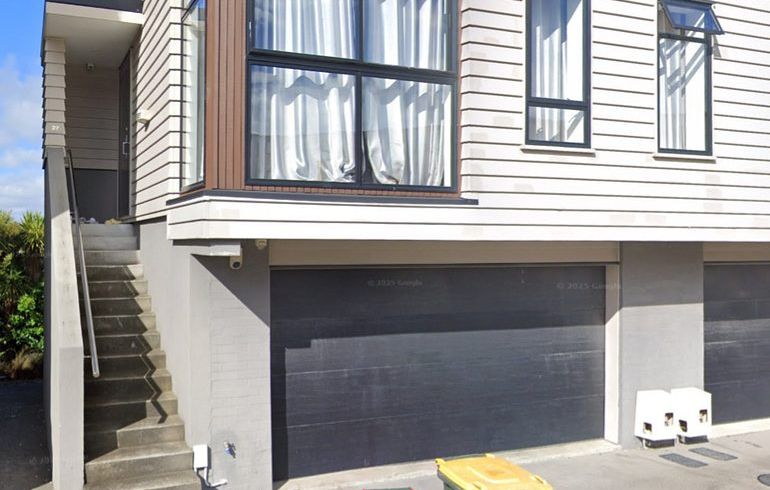  at 27 Lemon Tree Lane, Flat Bush, Manukau City, Auckland