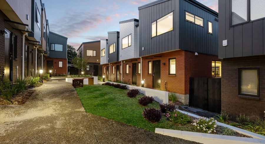  at 21 Toanga Place, Mount Wellington, Auckland