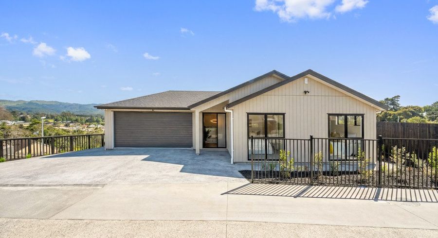  at 15 Mara Way, Sunnyvale, Waitakere City, Auckland