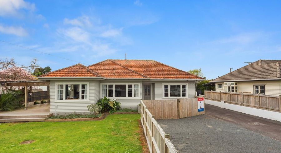  at 14 Sandwich Road, St Andrews, Hamilton